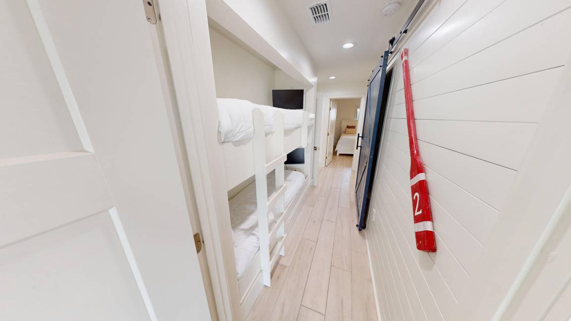 Photo of Bedroom in Holiday Isle