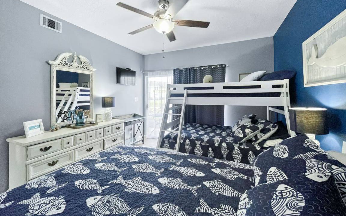 Photo of Bedroom in Holiday Isle