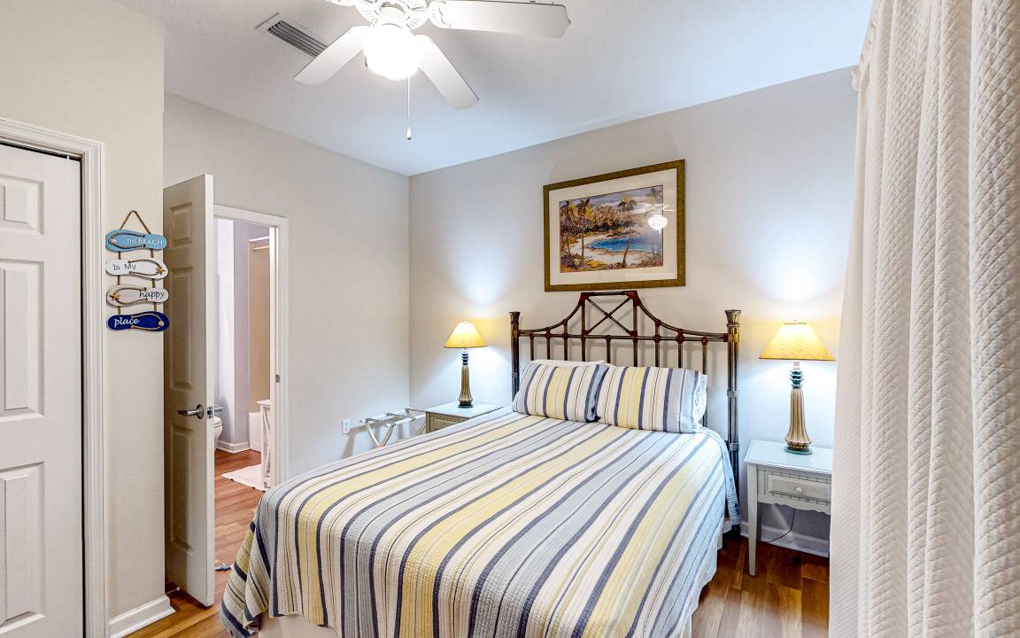 Photo of Bedroom in Frangista Beach