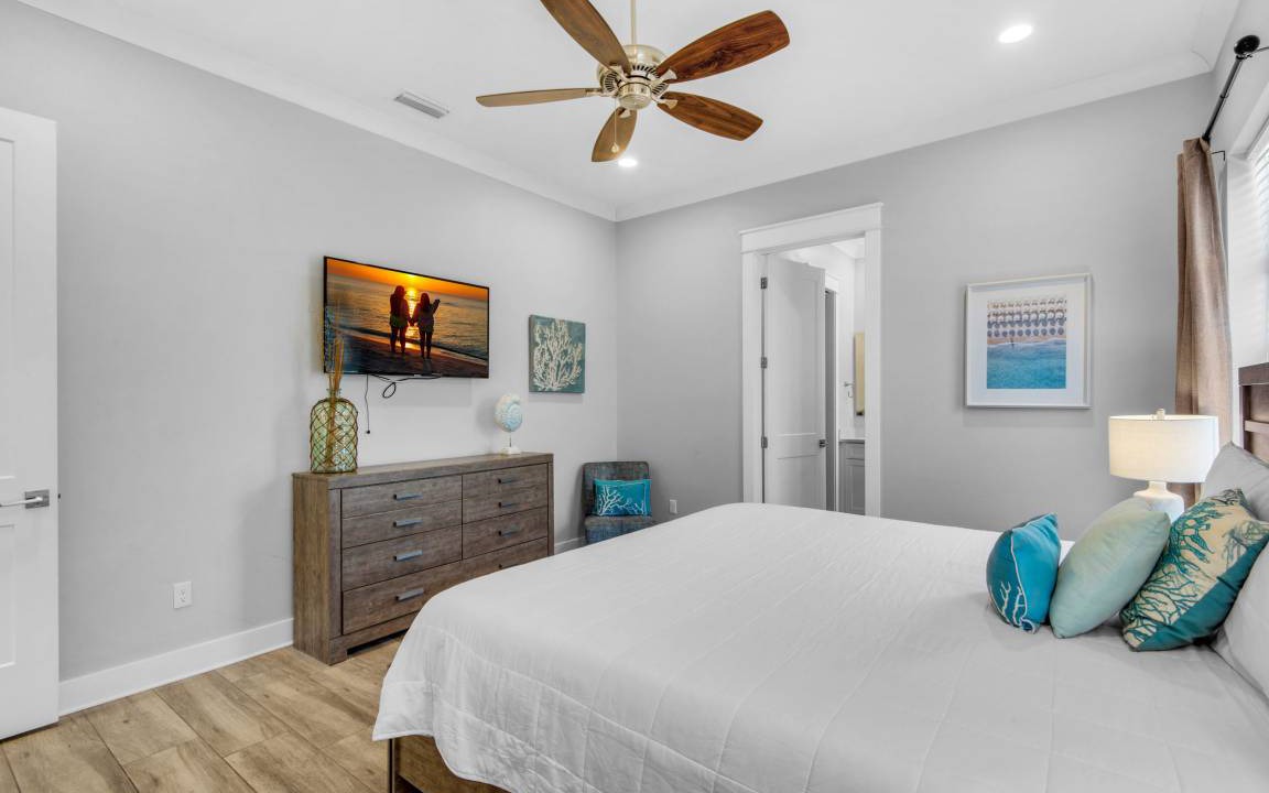 Photo of Bedroom in Emerald Waters Village