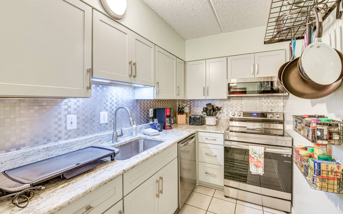 Photo of Kitchen in Mary Esther