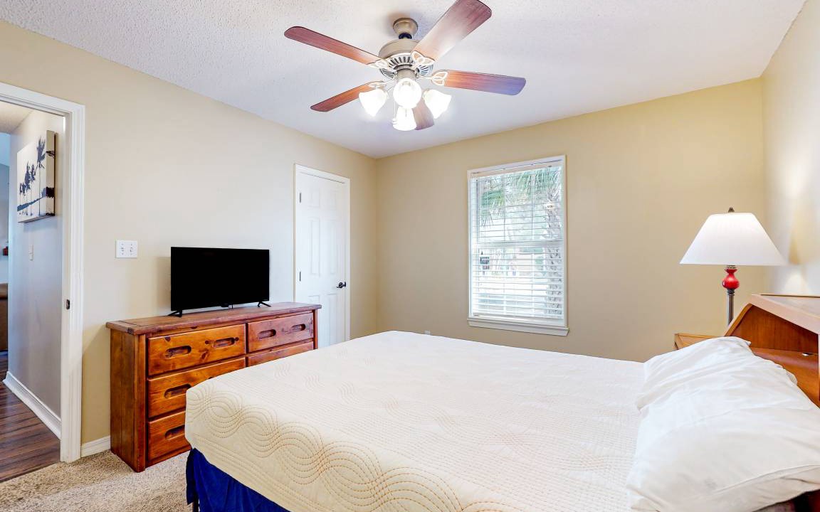 Photo of Bedroom in Niceville