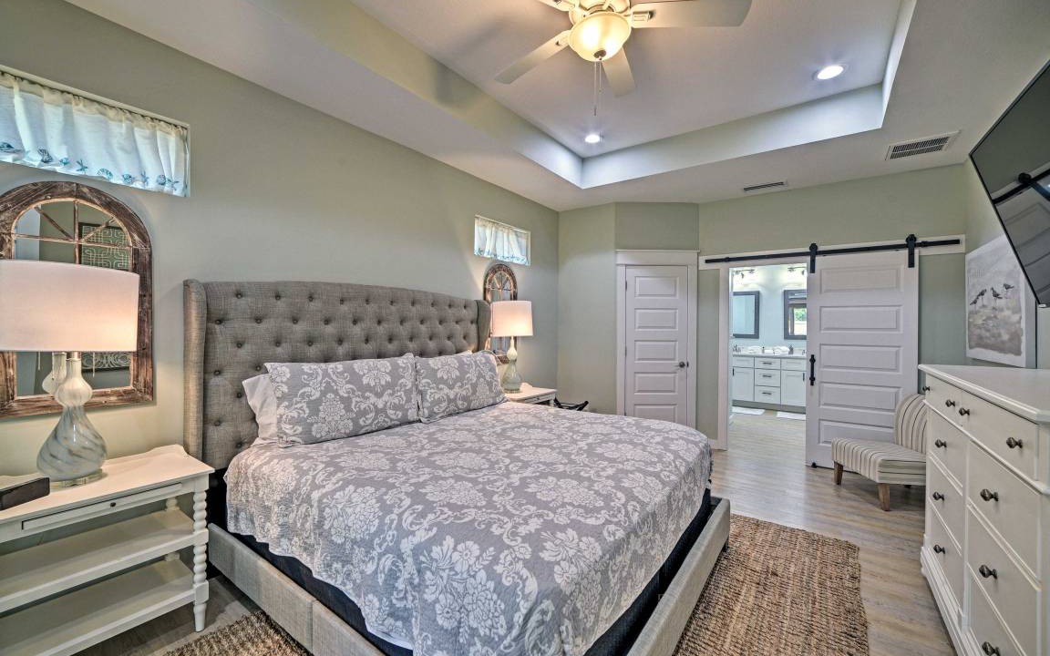 Photo of Bedroom in Riviera Beach