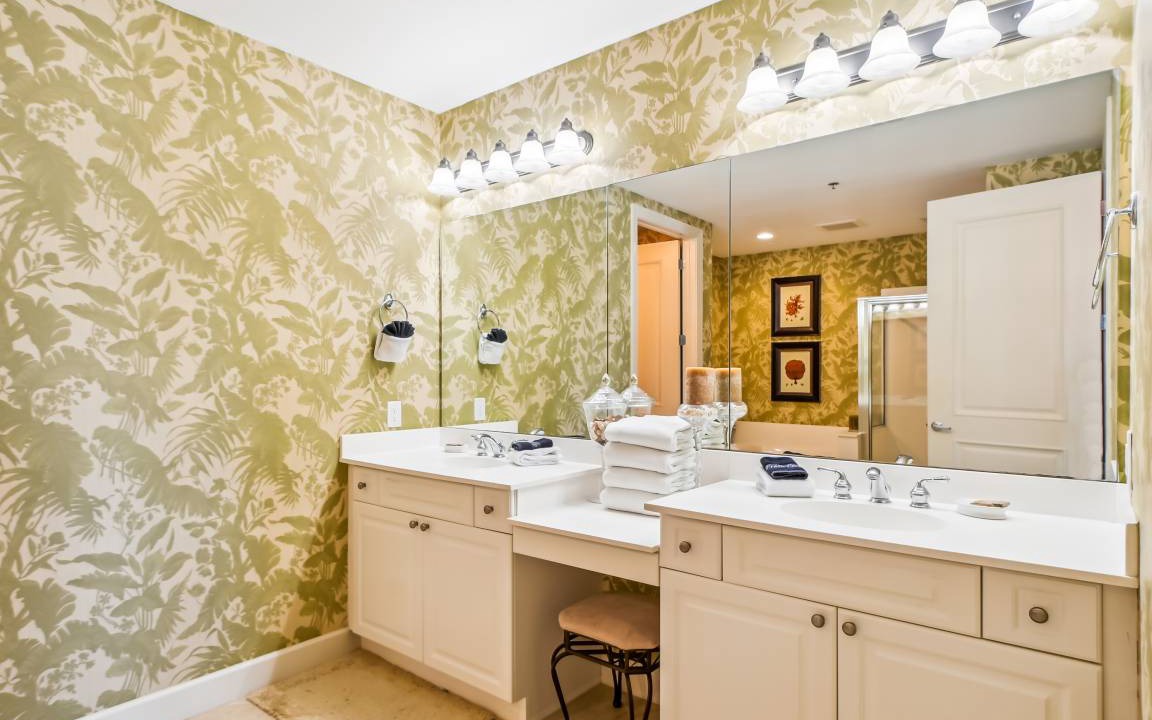 Photo of Bathroom in Holiday Isle