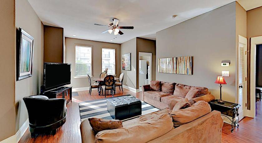 Photo of Livingroom in Dune Allen Beach