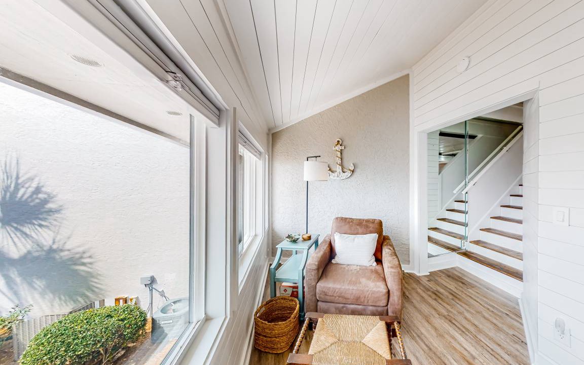 Photo of Patio Balcony in Upper Grand Lagoon