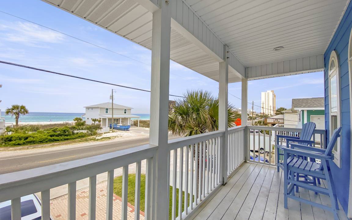 Photo of Patio Balcony in Lullwater Beach