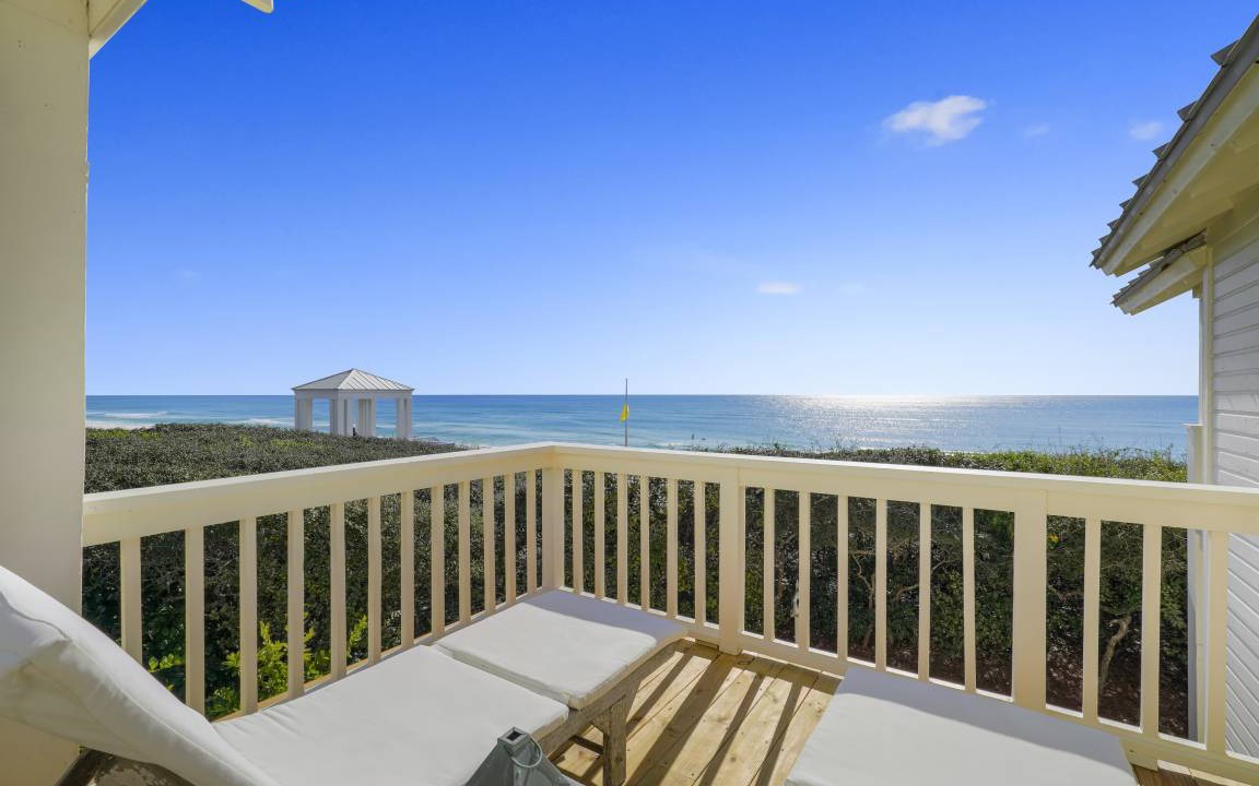 Photo of Patio Balcony in Seaside