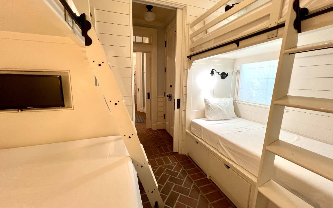 Photo of Bedroom in Seaside