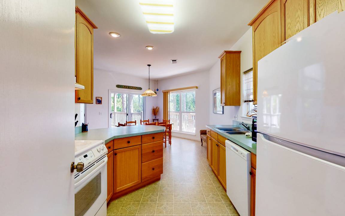 Photo of Kitchen in Sea Palm Village