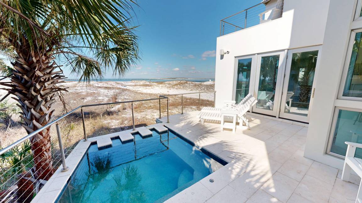 Photo of Patio Balcony in Holiday Isle