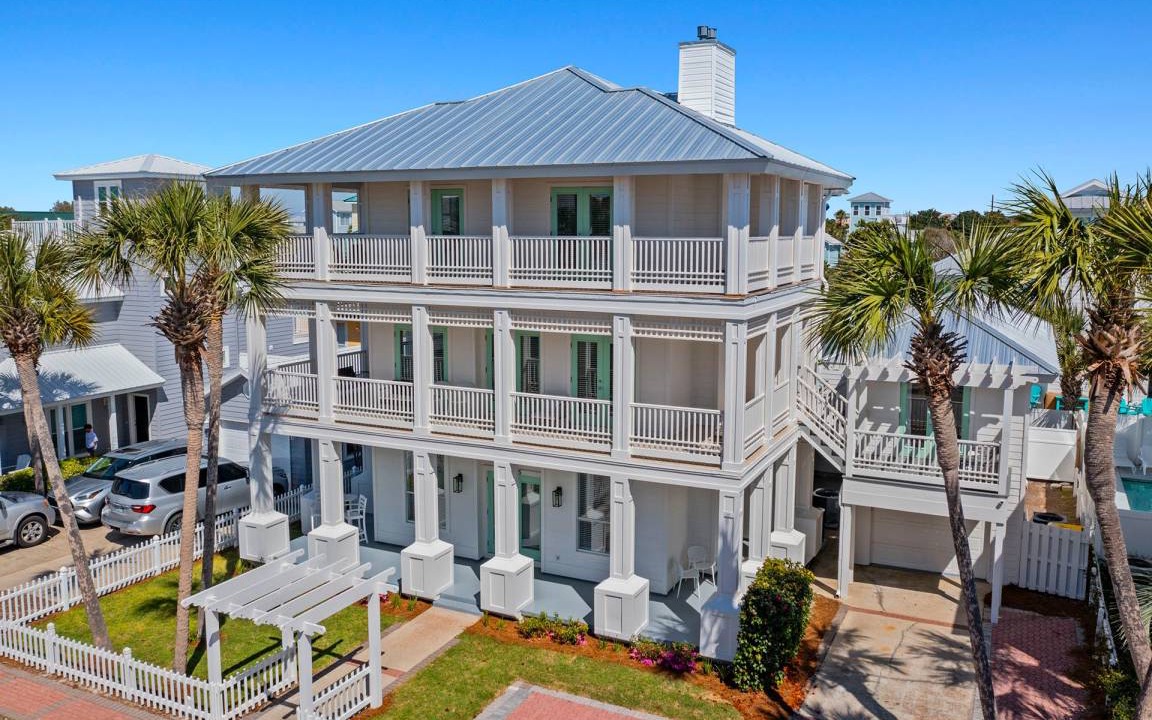 Photo of Buildings in Crystal Shores