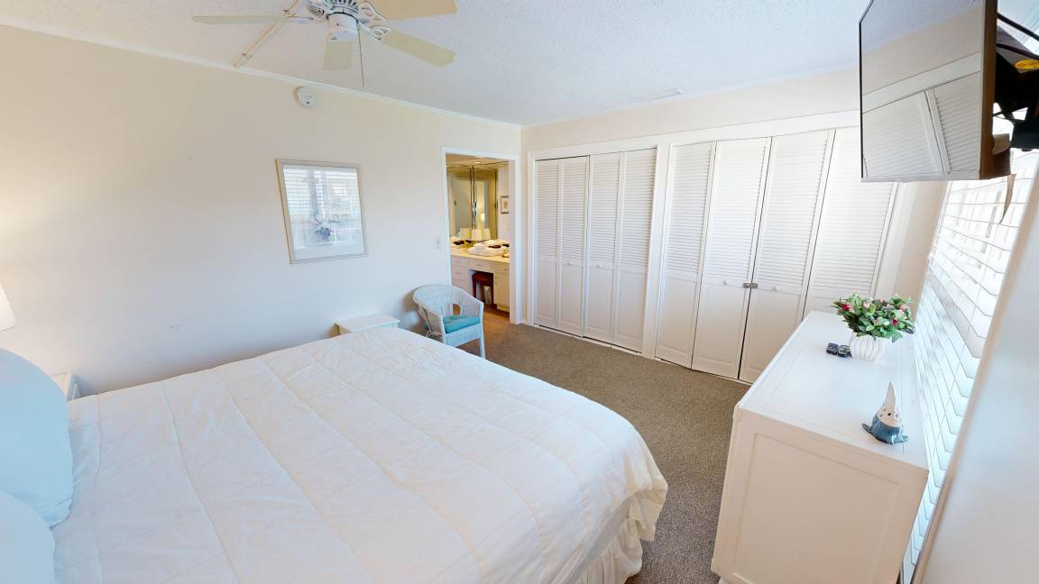 Photo of Bedroom in Holiday Isle