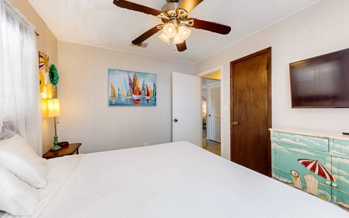 Photo of Bedroom in Kiska Beach
