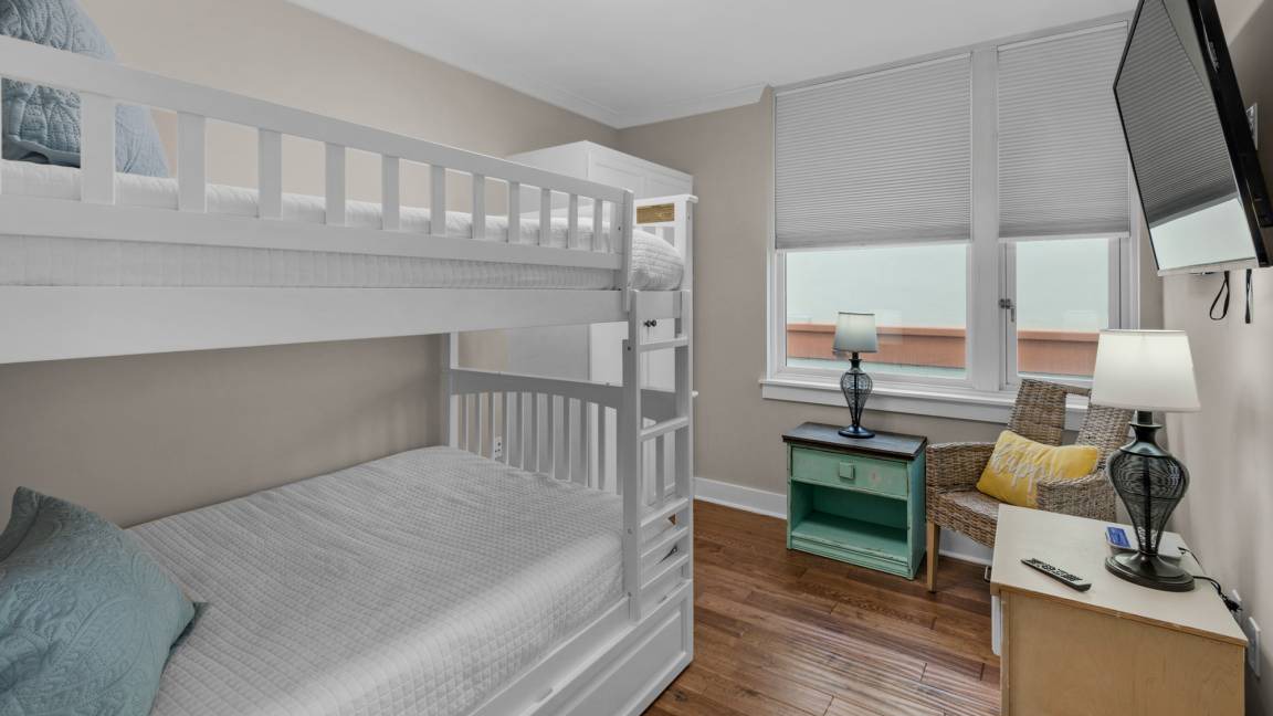 Photo of Bedroom in Gulf Place