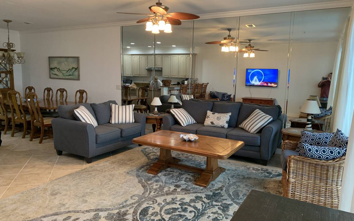 Photo of Livingroom in White Sands