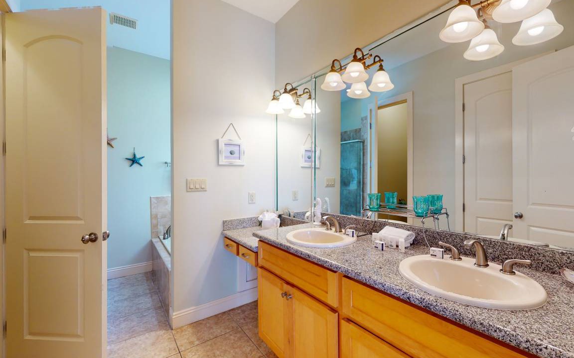 Photo of Bathroom in Crescent Beach