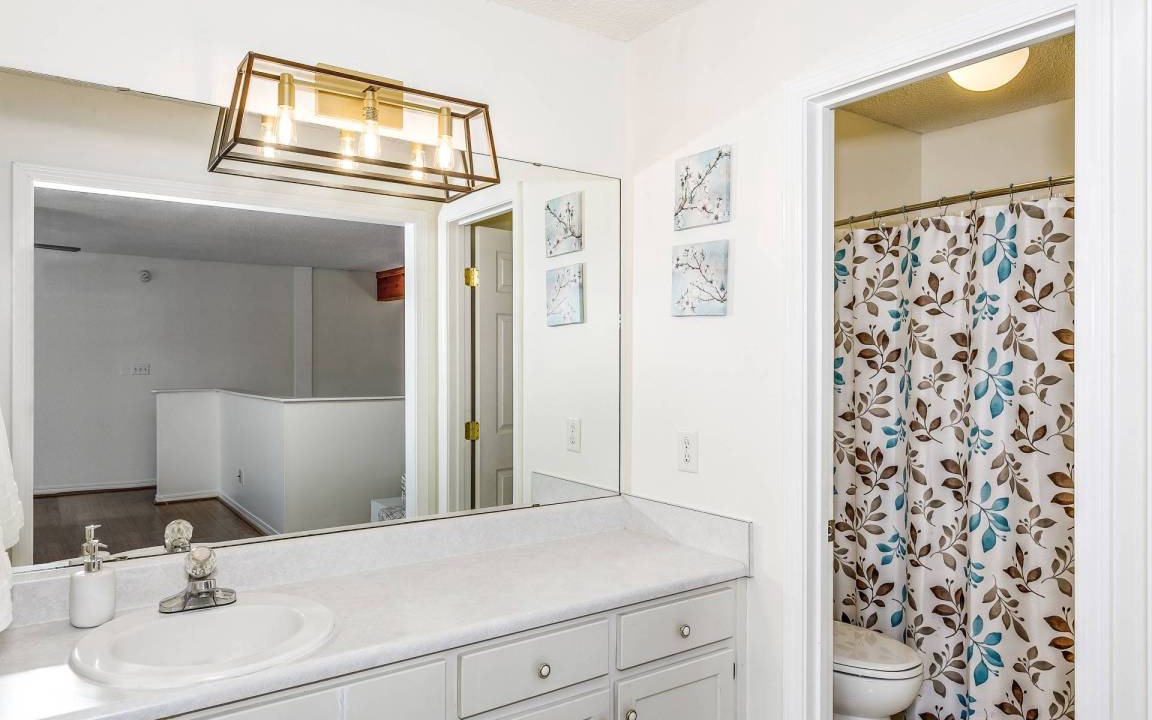 Photo of Bathroom in Gulf Breeze