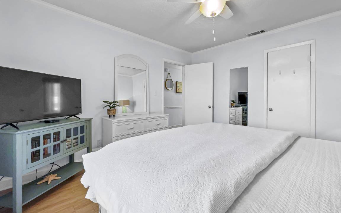 Photo of Bedroom in Laguna Beach