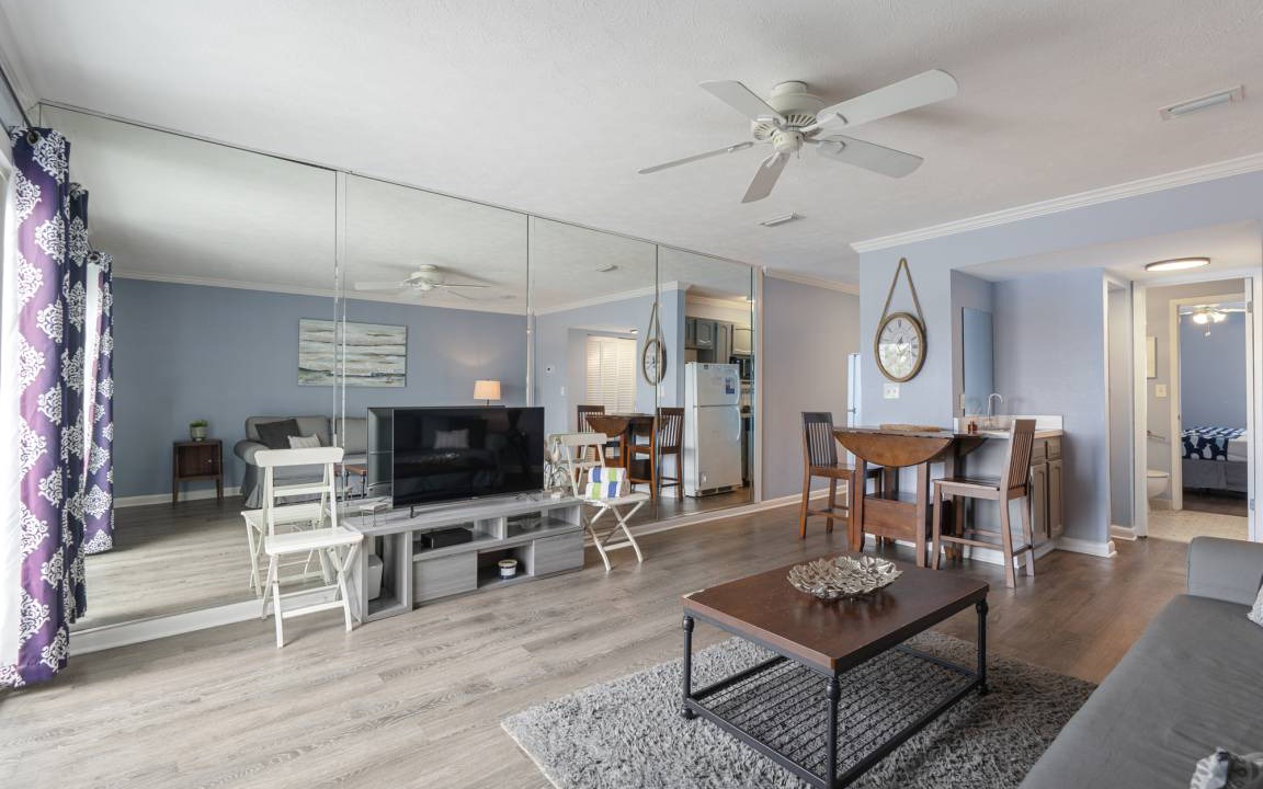 Photo of Livingroom in El Centro Beach