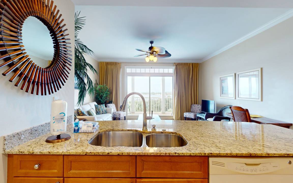 Photo of Kitchen in Upper Grand Lagoon