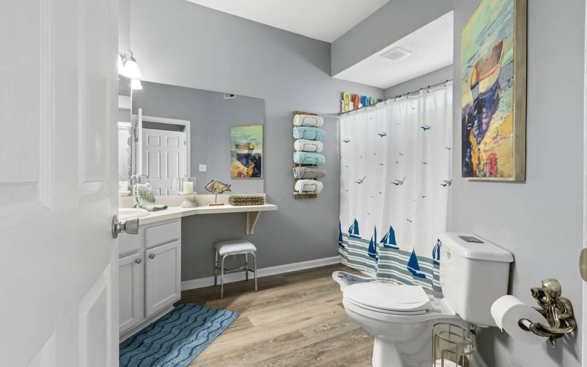 Photo of Bathroom in Holiday Isle