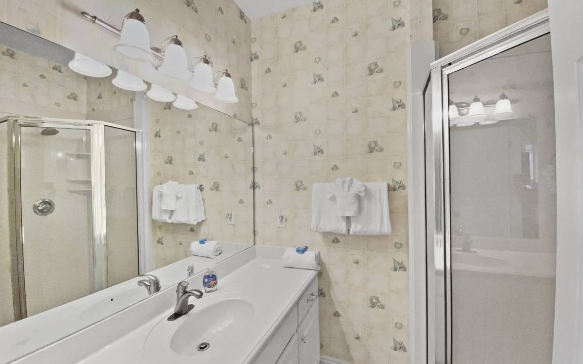 Photo of Bathroom in Lullwater Beach