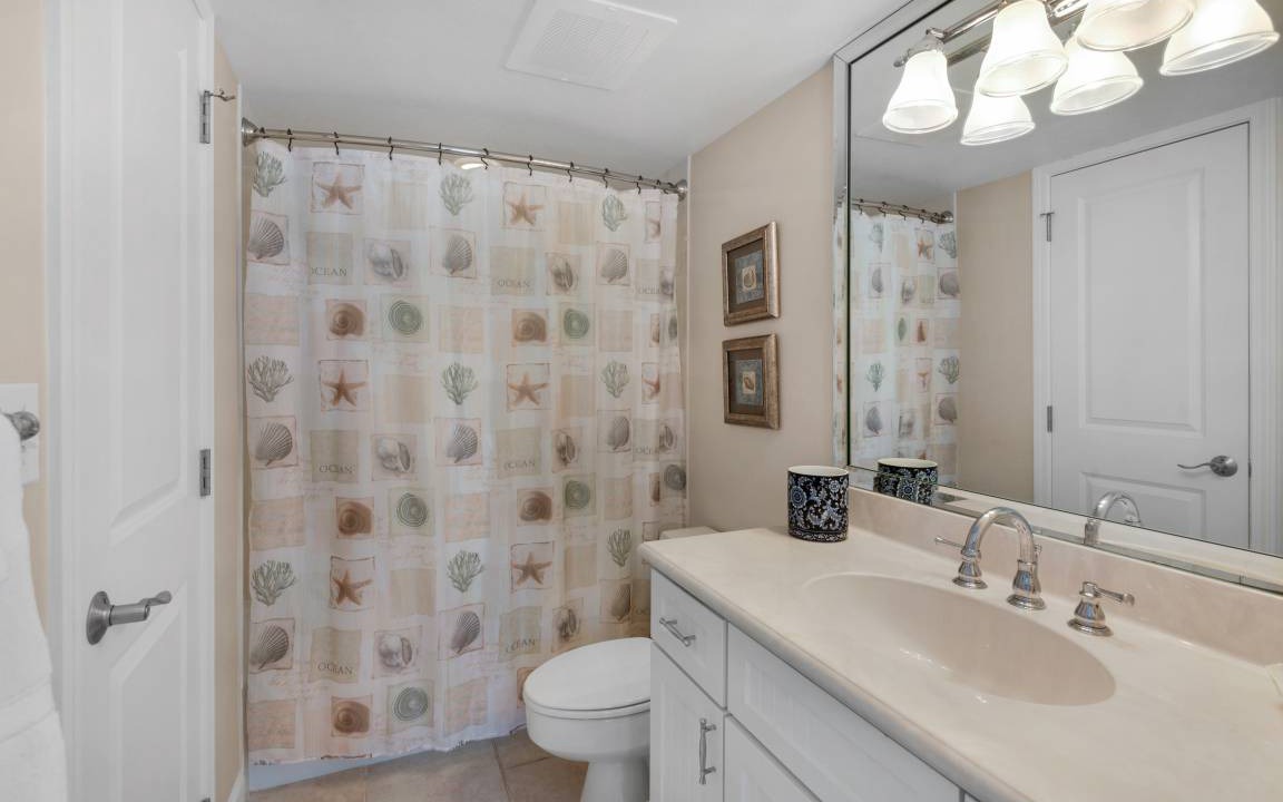 Photo of Bathroom in Navarre Beach