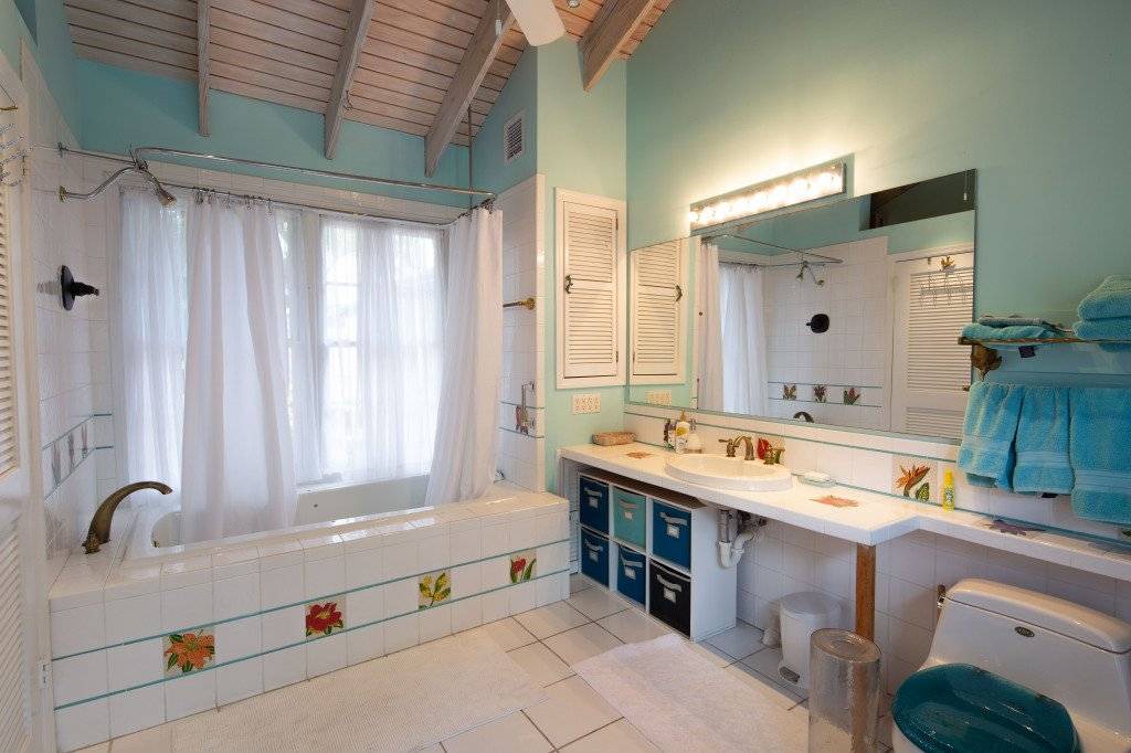 Photo of Bathroom in Key West Historic District