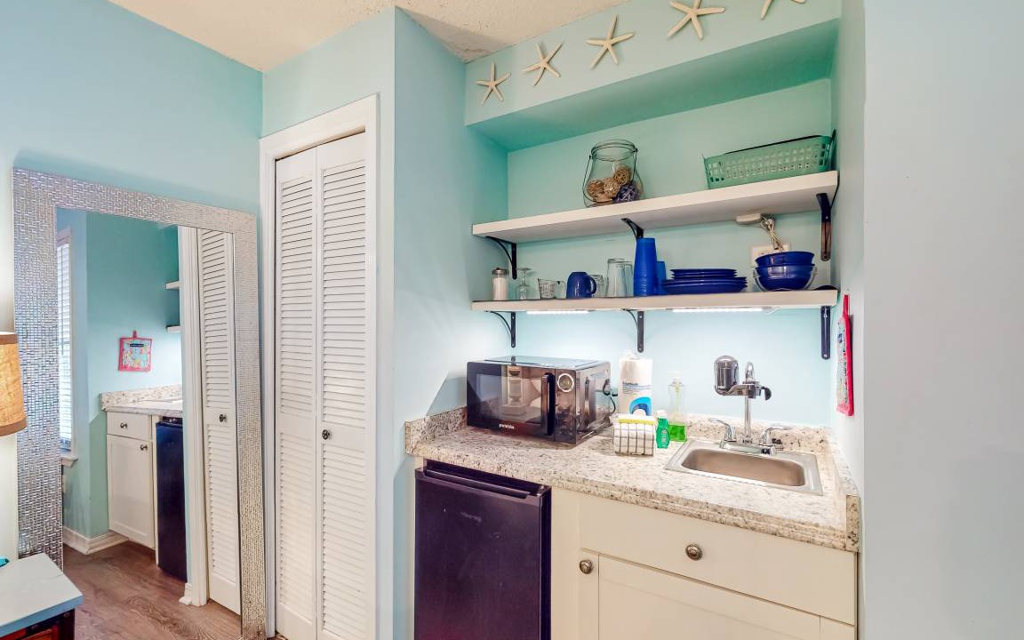 Photo of Kitchen in Gulf Lagoon Beach