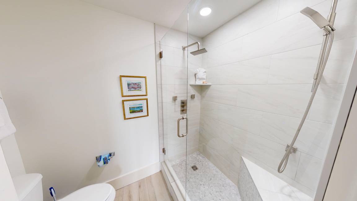 Photo of Bathroom in Holiday Isle