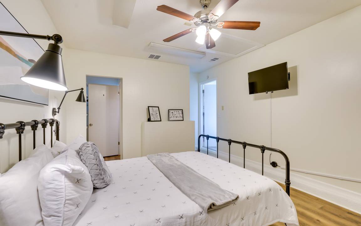 Photo of Bedroom in Lynn Haven