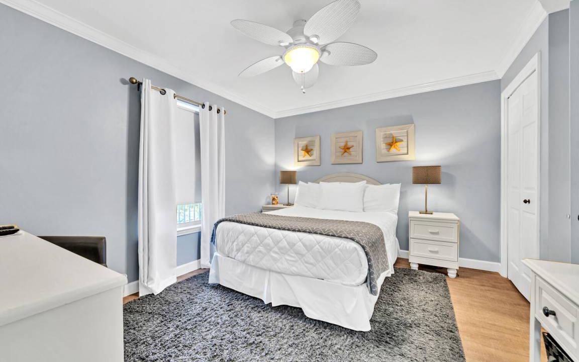 Photo of Bedroom in Gulf Place