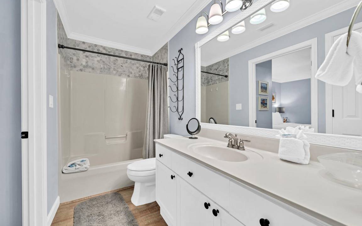 Photo of Bathroom in Gulf Place