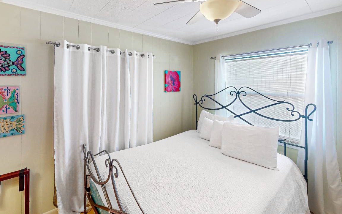 Photo of Bedroom in Laguna Beach