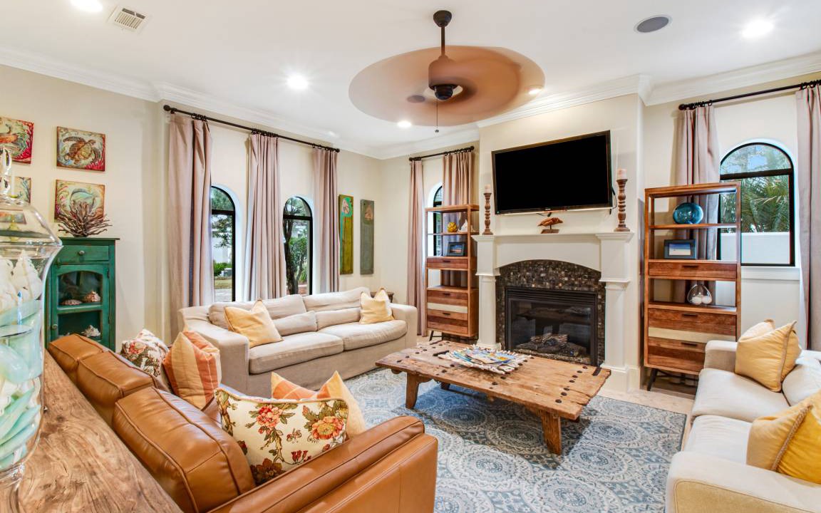 Photo of Livingroom in Emerald Waters Village