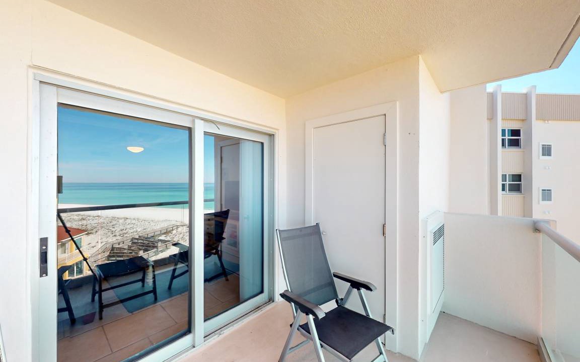 Photo of Livingroom in Pensacola Beach