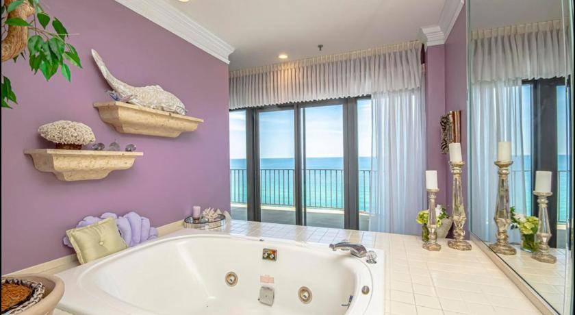 Photo of Bathroom in Biltmore Beach