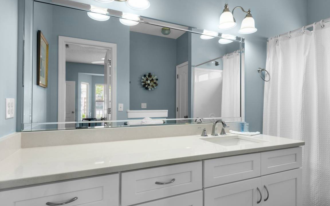 Photo of Bathroom in Clipper Cove