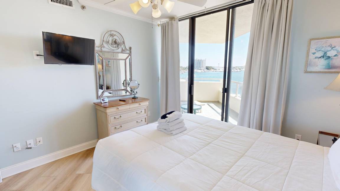 Photo of Bedroom in Holiday Isle