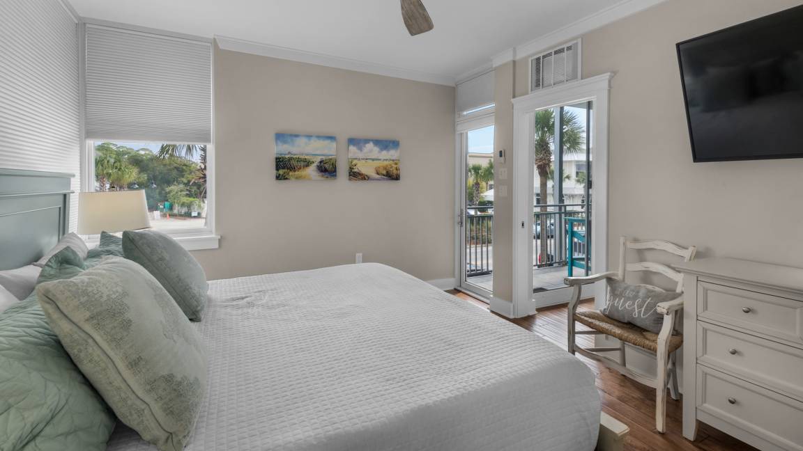 Photo of Bedroom in Gulf Place