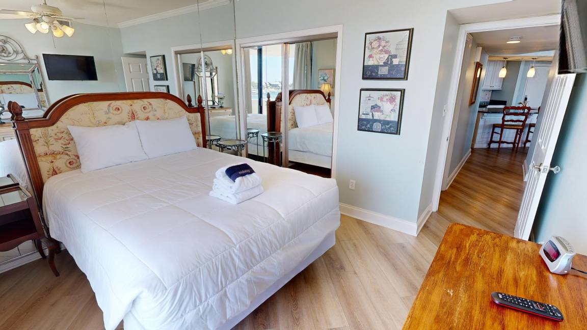 Photo of Bedroom in Holiday Isle