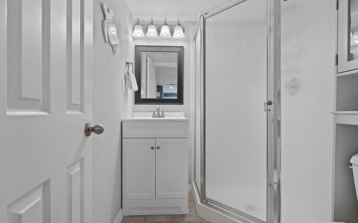 Photo of Bathroom in Navarre Beach