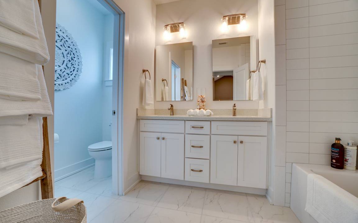 Photo of Bathroom in El Centro Beach