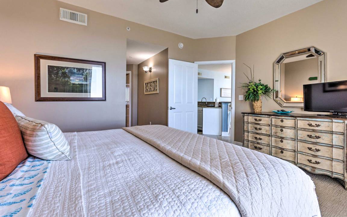 Photo of Bedroom in Miramar Beach