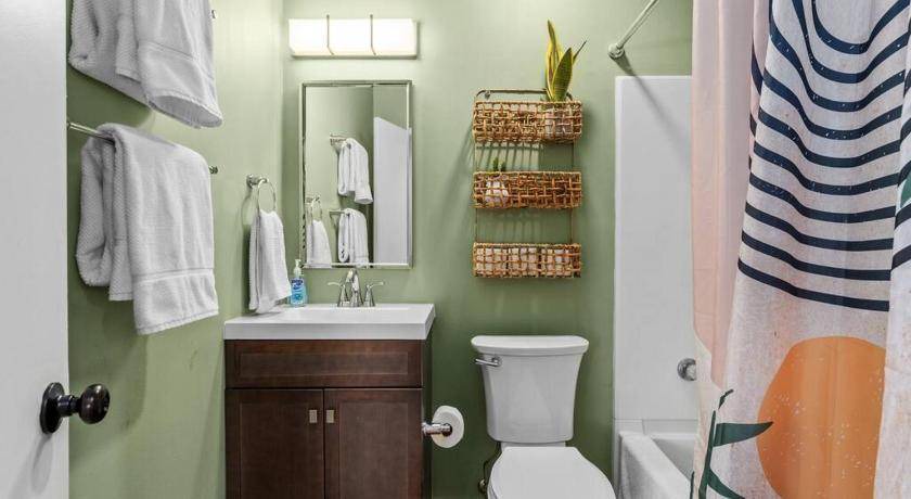 Photo of Bathroom in Lynn Haven