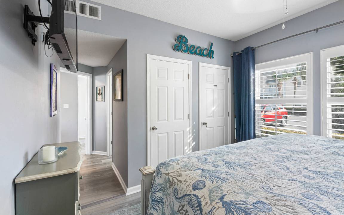 Photo of Bedroom in Holiday Isle