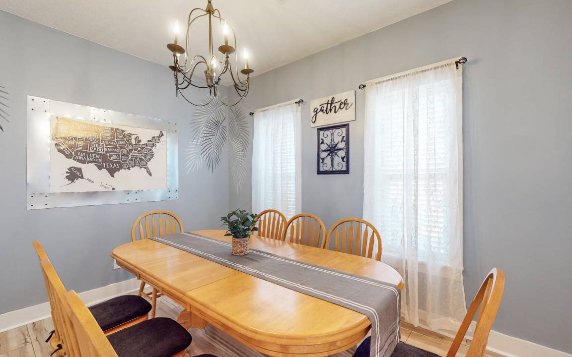 Photo of Livingroom in Upper Grand Lagoon