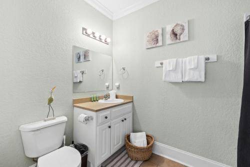 Photo of Bathroom in El Centro Beach