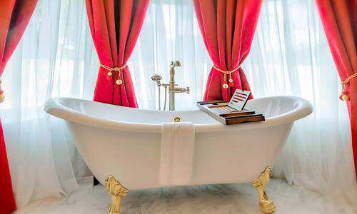 Photo of Bathroom in De Funiak Springs